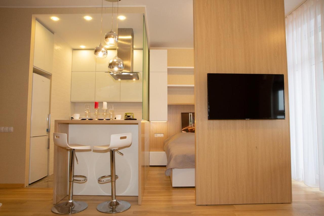 Comfortable Apartments French Quarter Акумулятори Світло Інтернет Завжди Kyiv Exterior photo