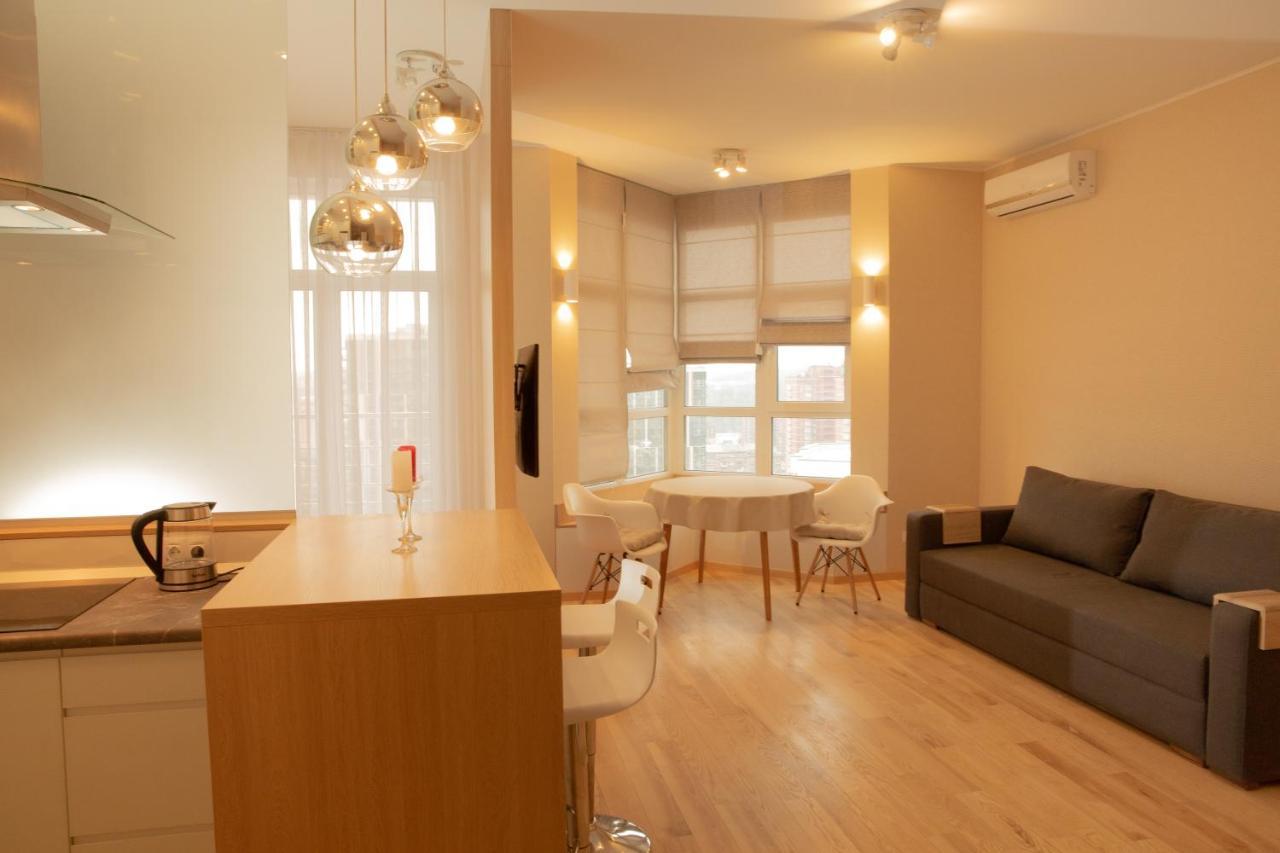 Comfortable Apartments French Quarter Акумулятори Світло Інтернет Завжди Kyiv Exterior photo