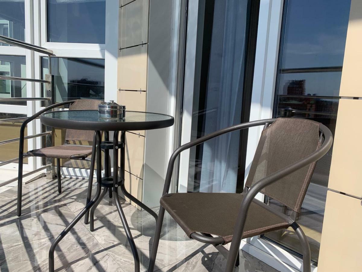 Comfortable Apartments French Quarter Акумулятори Світло Інтернет Завжди Kyiv Exterior photo