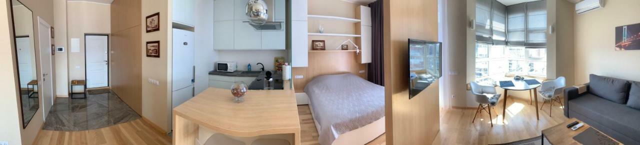 Comfortable Apartments French Quarter Акумулятори Світло Інтернет Завжди Kyiv Exterior photo